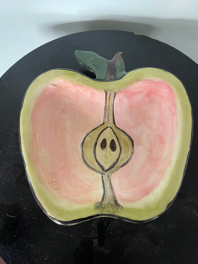 ART- Apple plate