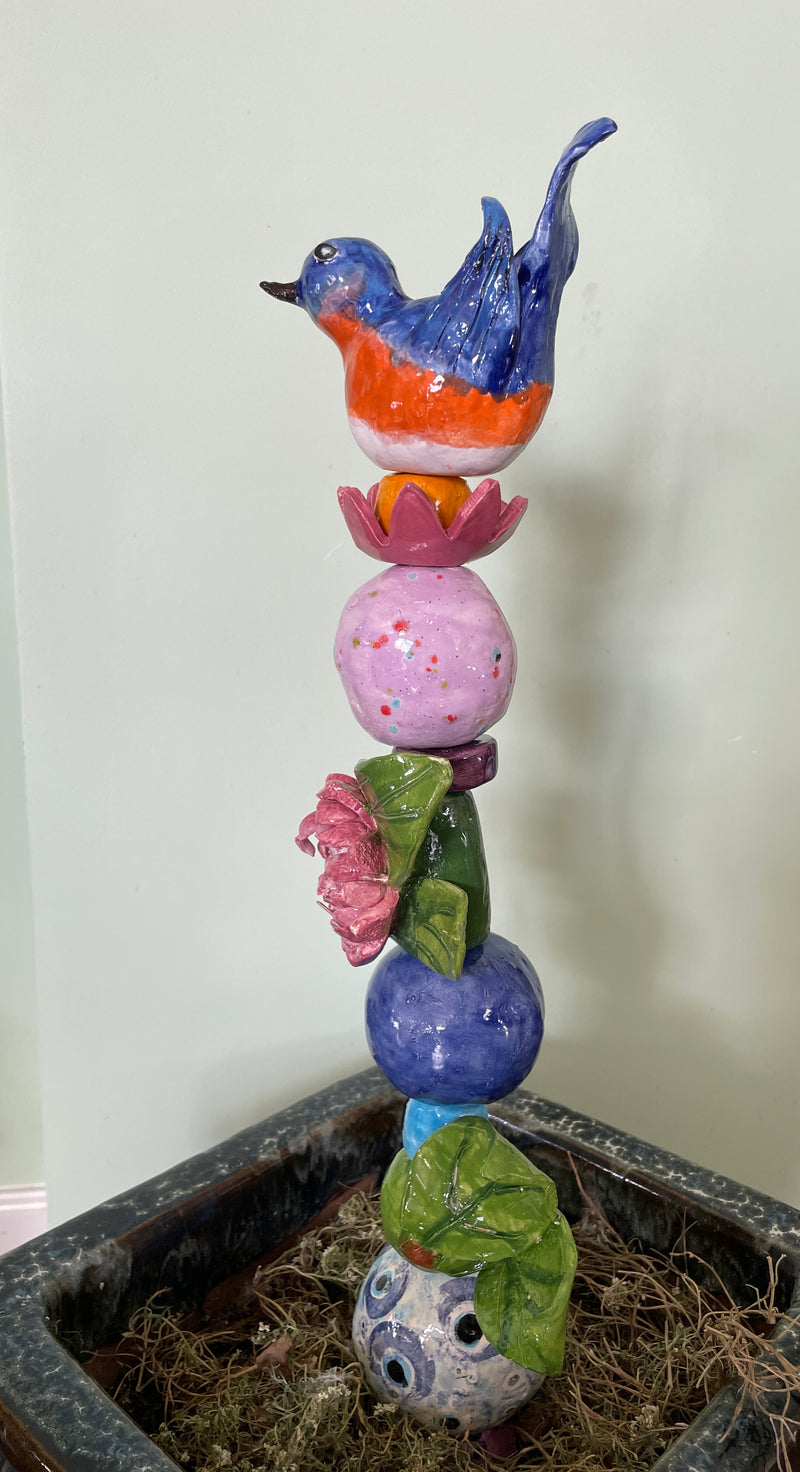 Art- Pottery garden totem pole 20" tall